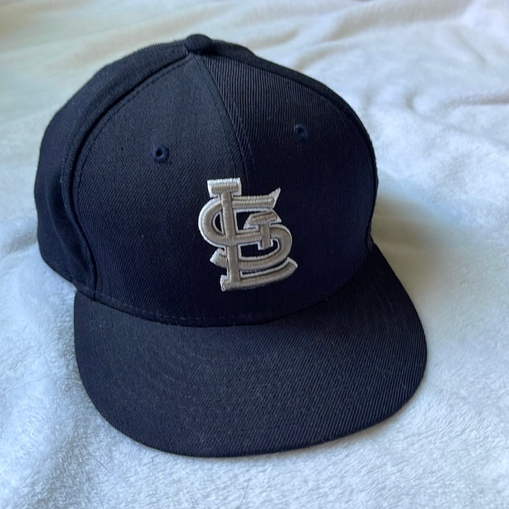 Saint Louis Cardinals 7.5 Navy Hat